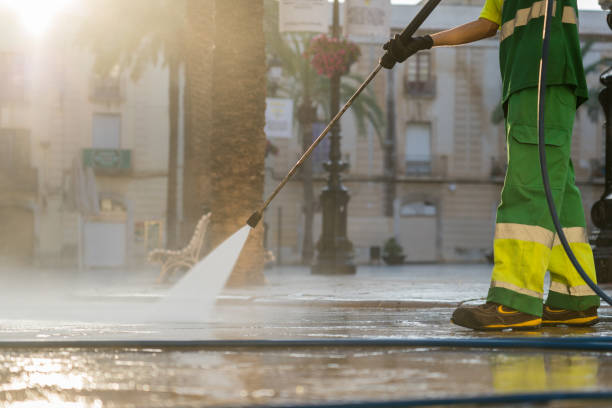 Best Roof Pressure Washing  in Cimarron, KS